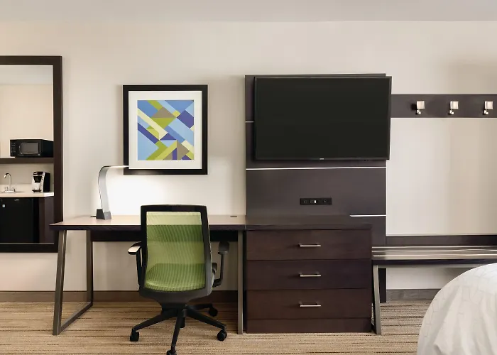 Trip to College Holiday Inn Express & Suites Lawton-Fort Sill By Ihg